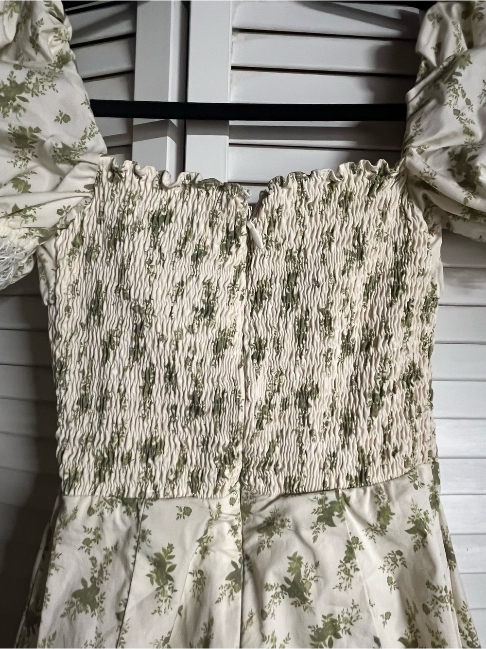 House of CB Cream Bellucci Garden Floral Puff-Sleeve Midi Dress - Picture 9 of 13